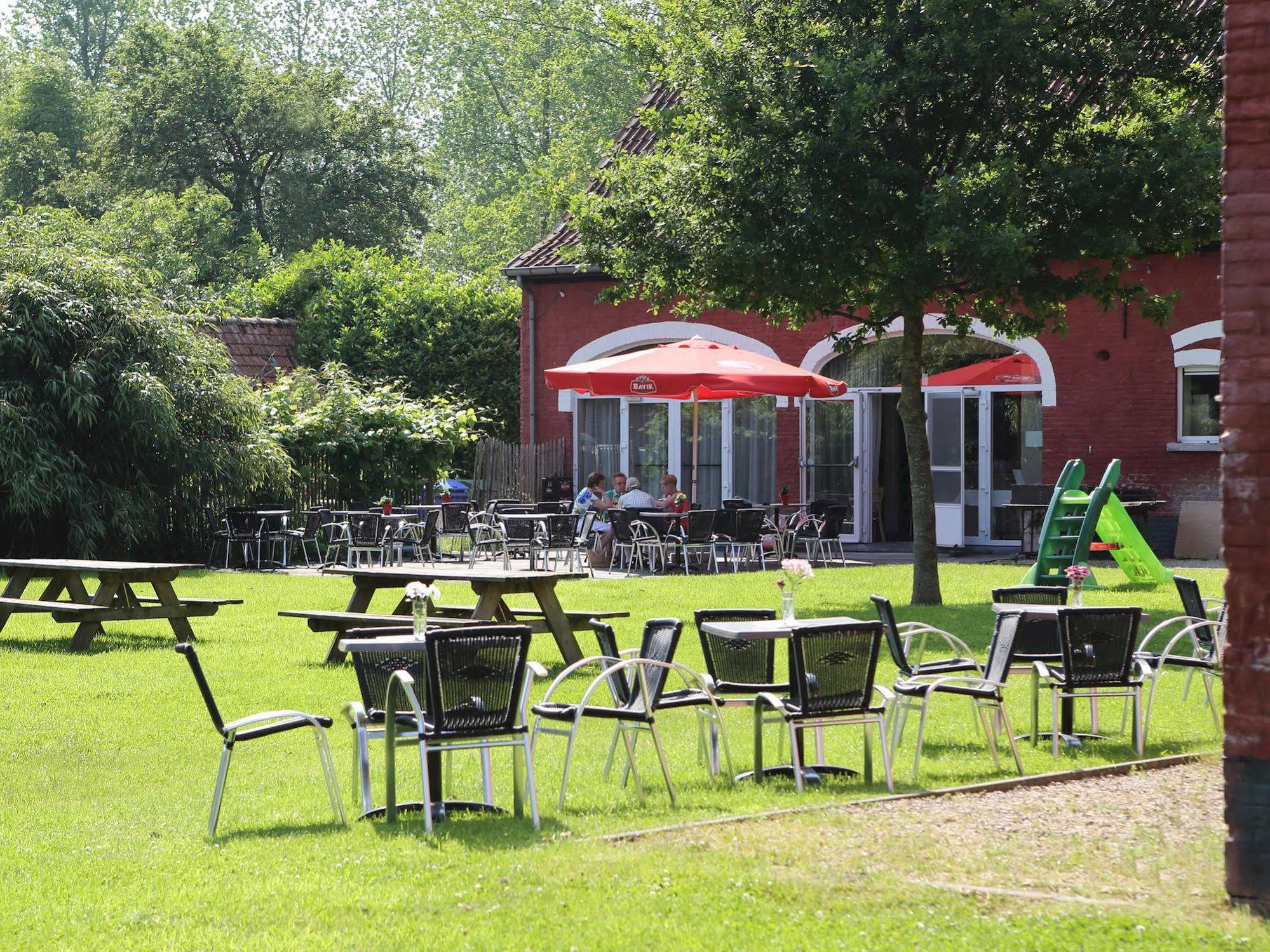 Hotel 'T Roodhof Oostkamp Exteriör bild